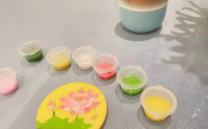 成都月子中心【非遗手作】_东方珐琅之美，绽放柔美与力量6