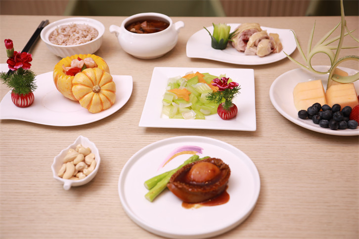 孕妇可以吃蜂蛹吗，这里有正确的孕期饮食建议1